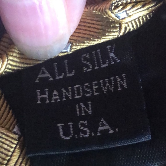 Silk Jos. A. Bank necktie - Picture 3 of 4